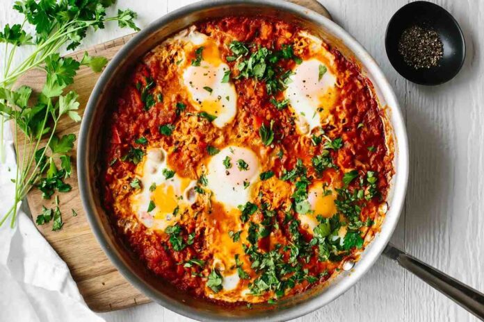 Sahur dengan Shakshuka Telur Dadar Khas Timur Tengah yang Autentik dan Kaya Rempah Simak Resepnya
