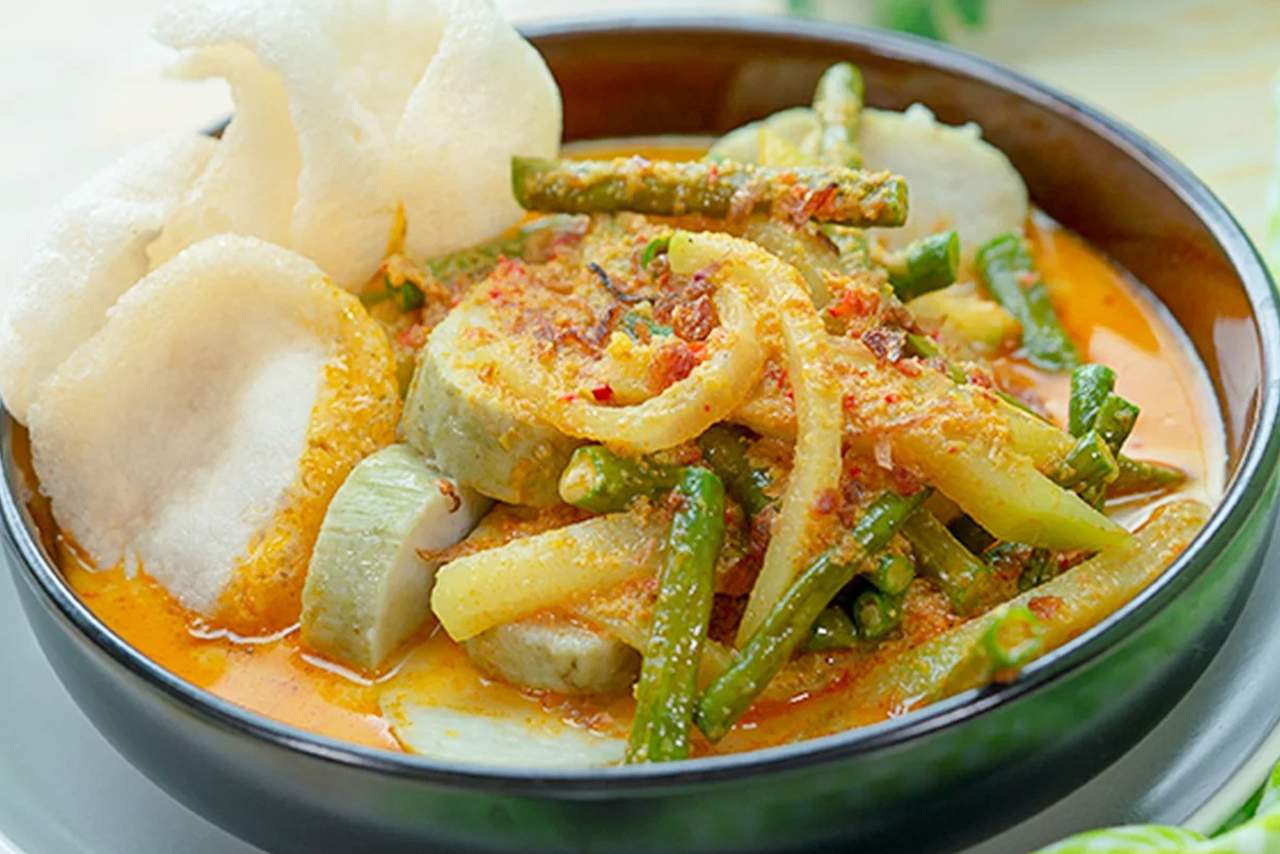 5 Ide Menu Sahur dengan Lontong yang Bikin Kenyang dan Menyehatkan