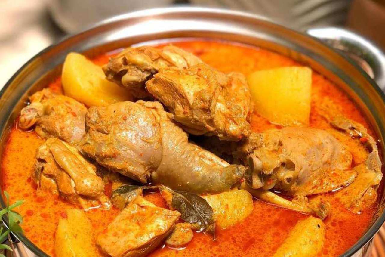 Kari Ayam Spesial Lebaran Aromatik Bumbunya Bikin Seisi Rumah Tergoda