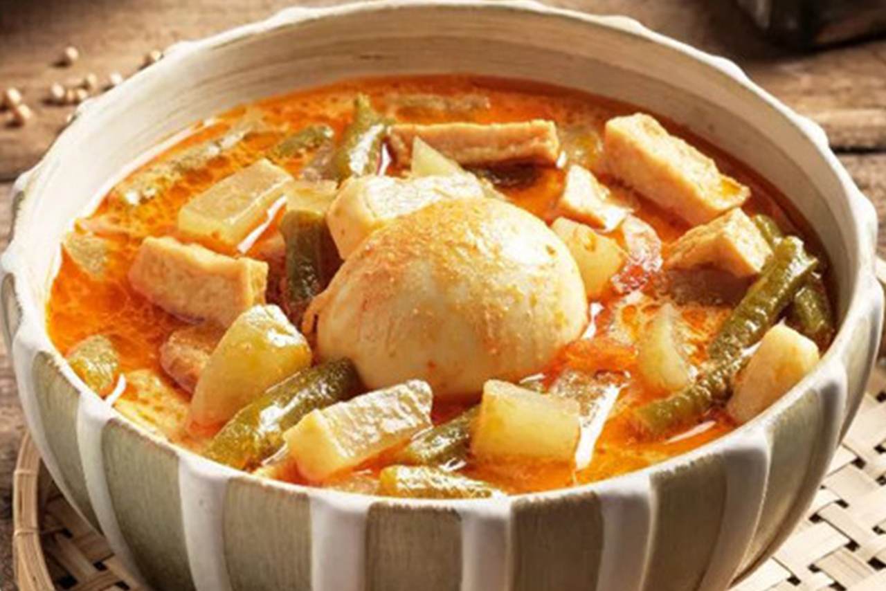 Masakan Lebaran Ketupat yang Sederhana dan Tetap Memikat Resep Sayur Lodeh Labu Siam Elegan Kaya Rasa