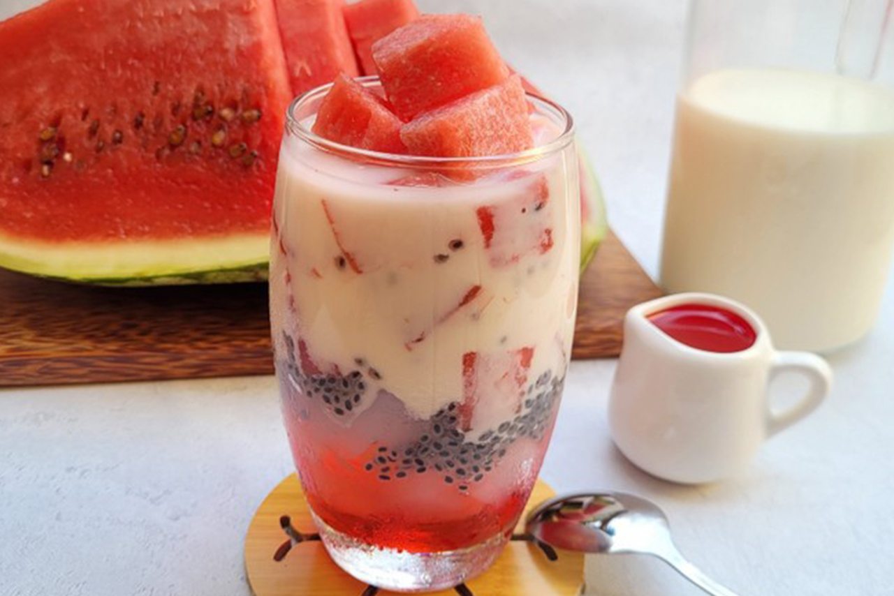 Segarnya Gak Pake Kompromi Resep Es Semangka Susu Omela Minuman Segar Pelepas Dahaga Setelah Seharian Berpuasa