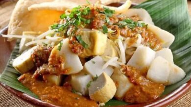 Simpel Namun Bergizi Resep Sahur Sehat Lontong Sambal Kacang Rendah Kalori
