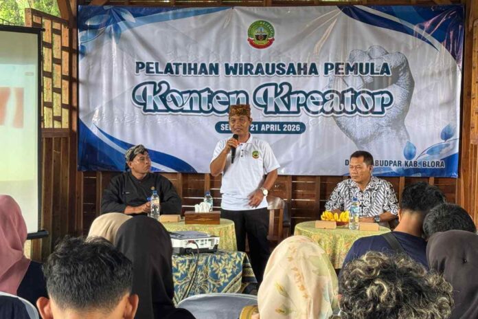 Gandeng UDINUS Dinporabudpar Blora Gelar Pelatihan Konten Kreator di Cepu