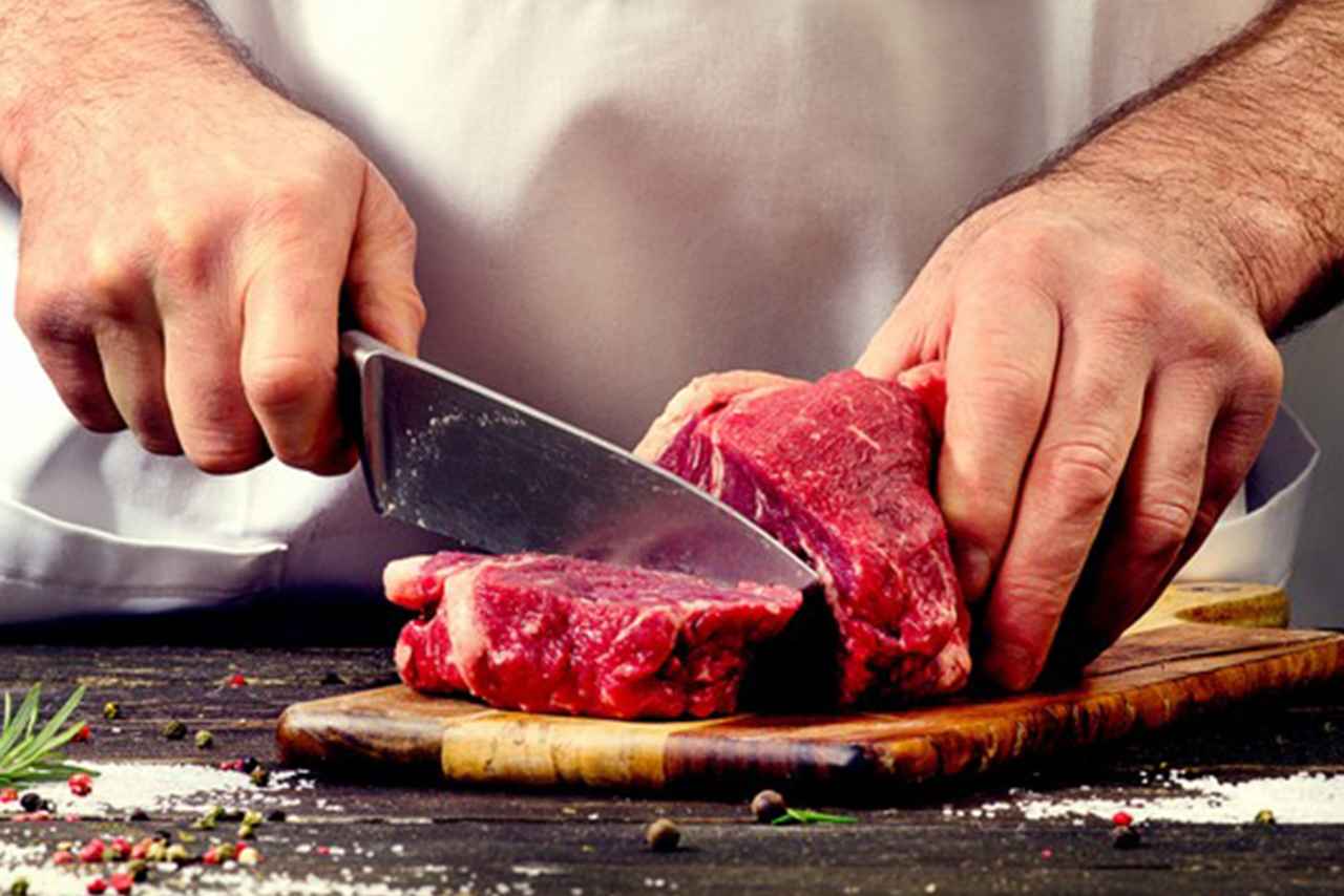 6 Tips Mengolah Daging Kurban Agar Empuk dan Tidak Alot
