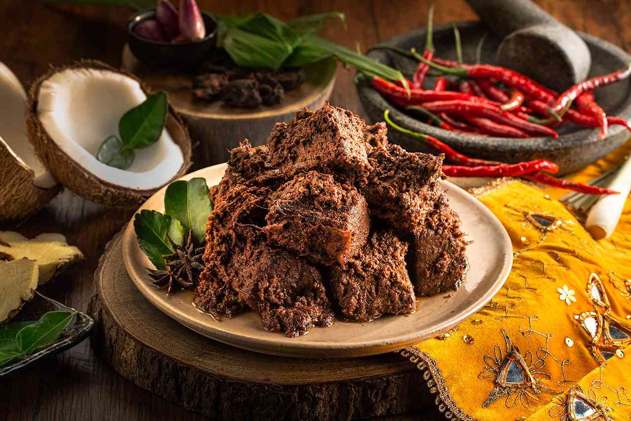 Rendang Sapi Khas Minangkabau Olahan Daging Kurban dengan Kemewahan Autentik