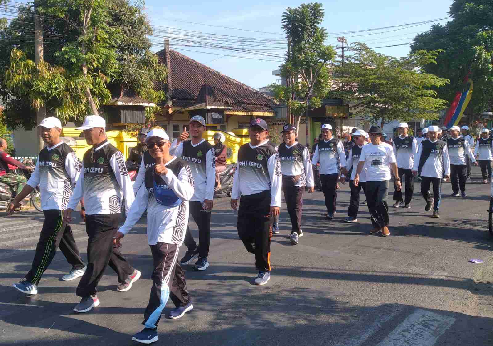 Hampir 300 Peserta Semarakkan Kirab dan Jalan Sehat IPHI Cepu 2