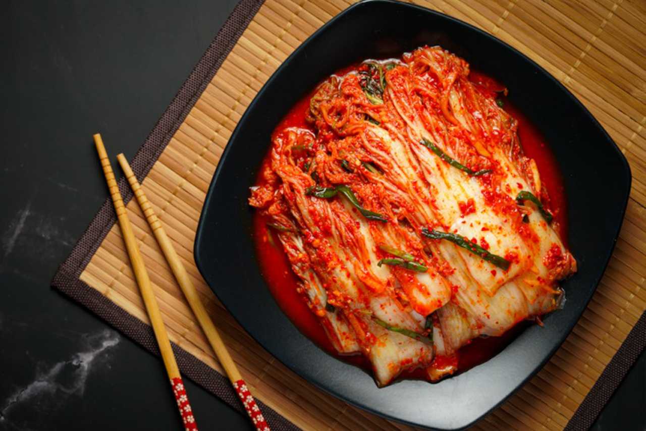 Resep Kimchi yang Mudah Dibuat Kuliner Korea yang Wajib Dicoba bagi Pecinta Drakor dan K-Pop