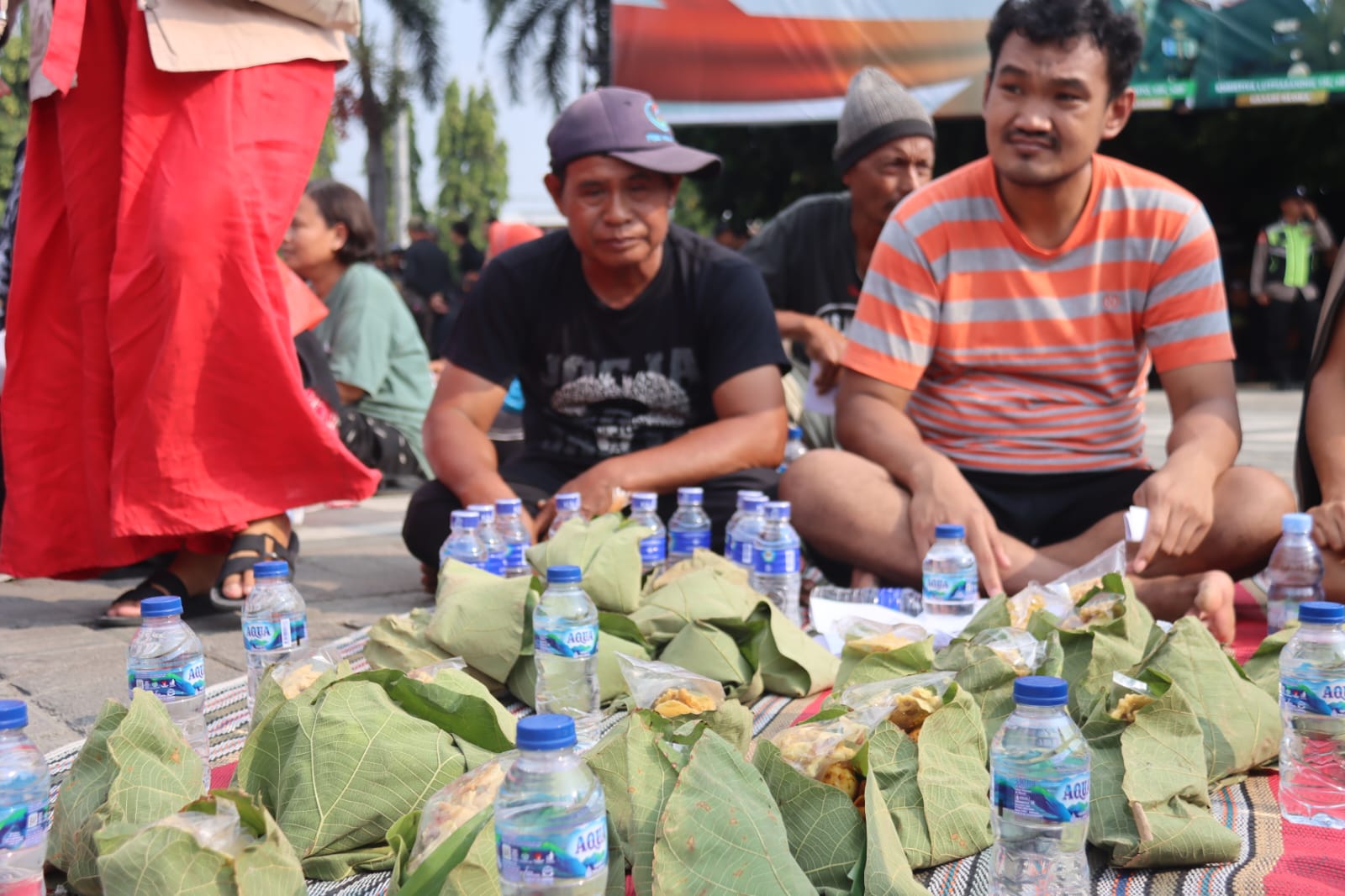 15.540 Sega Berkat Dibagikan dalam Tradisi Sedekah Bumi di Alun-alun Blora