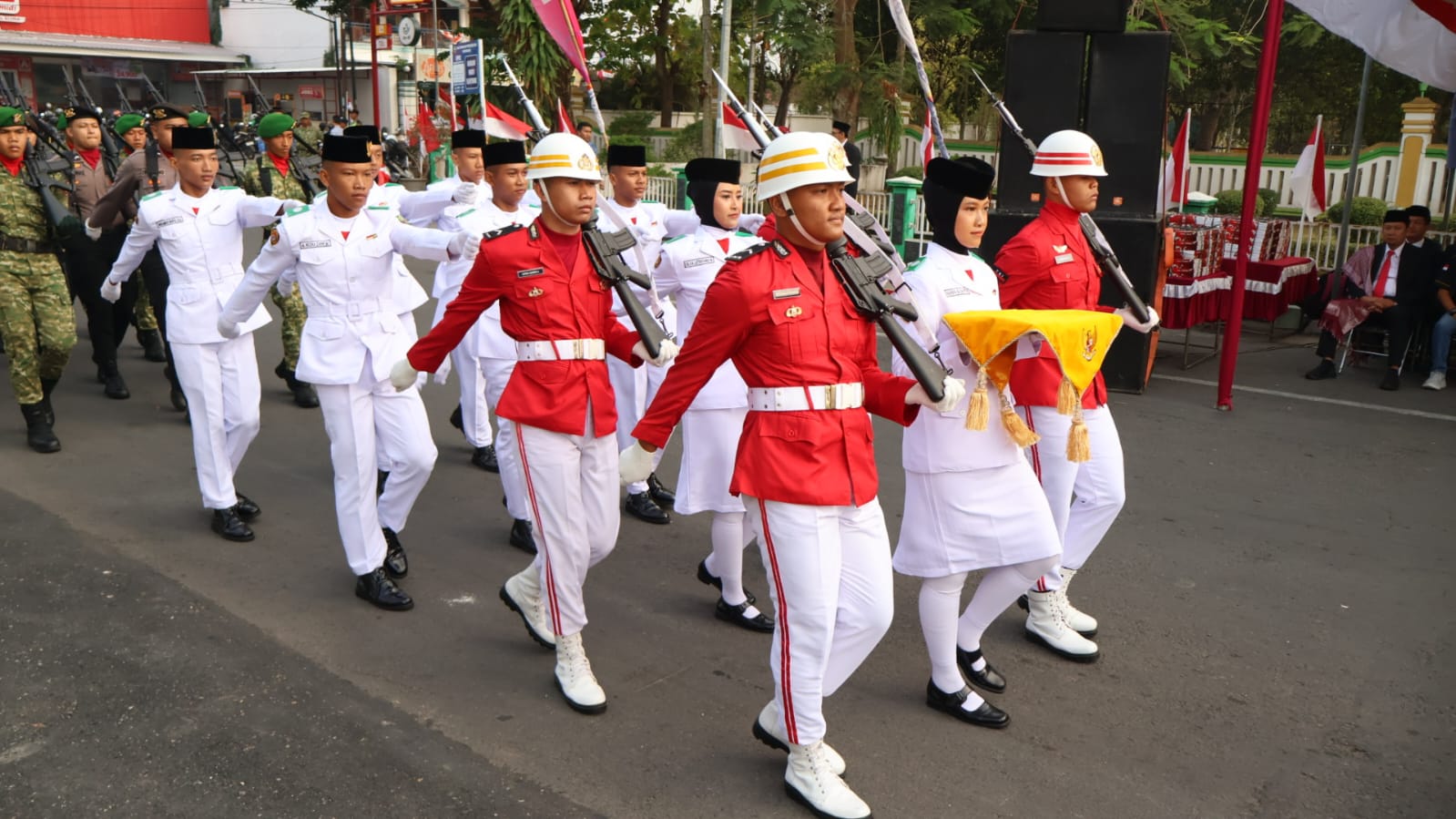 Paskibraka Blora Tampil Lancar di HUT ke-81 RI