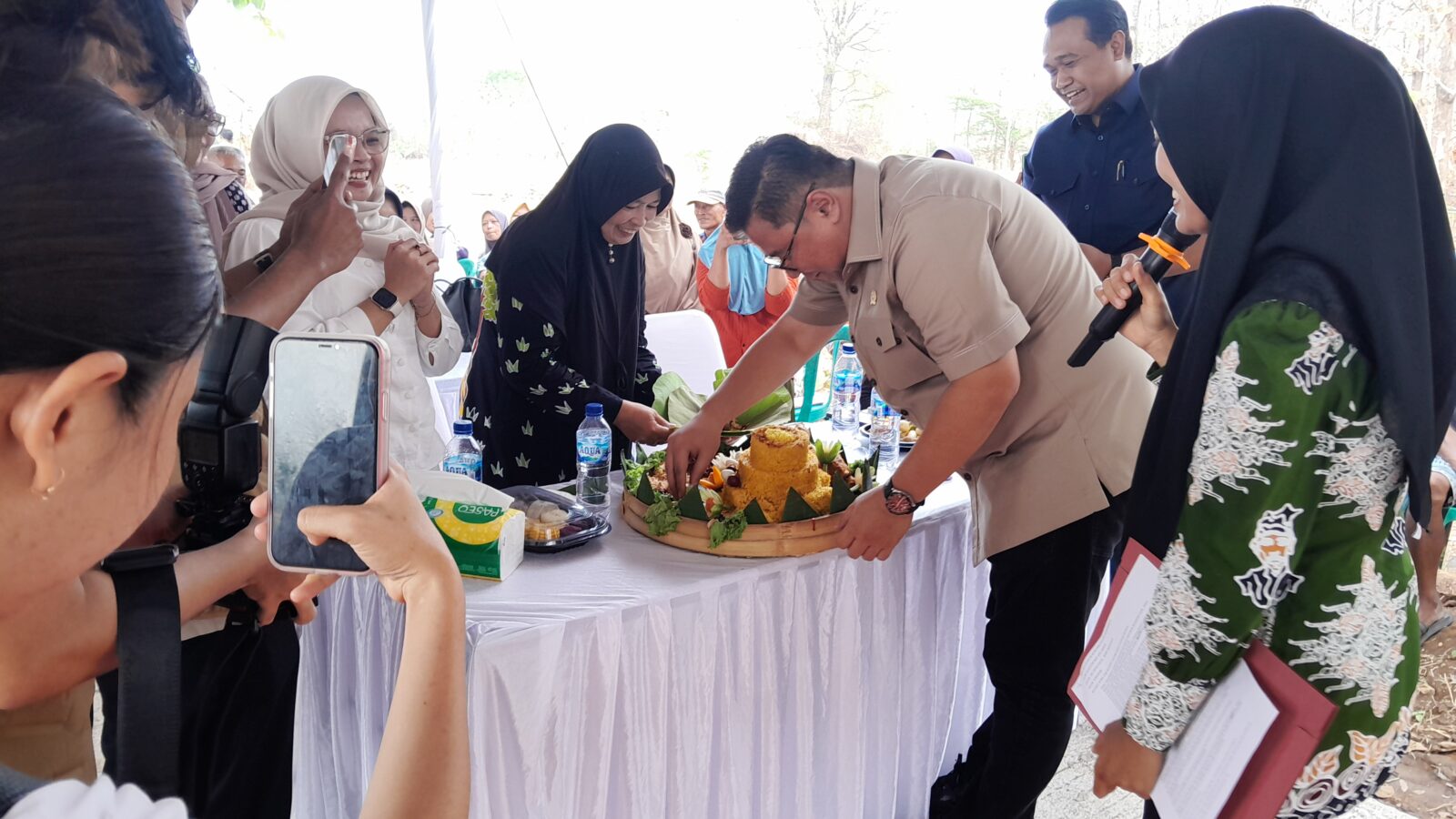 Jalan Setapak yang Bikin Anak Sekolah Mleset-mleset itu Akhirnya Hilang 