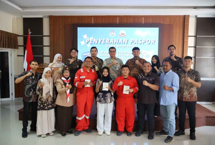 Dua Siswa SMK Migas Cepu Wakili Indonesia di Singapura Pemkab Blora Fasilitasi Paspor